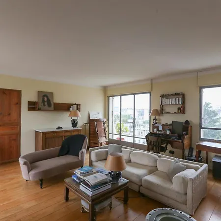 Spacious 80m Near Eiffel Tower Apartment *